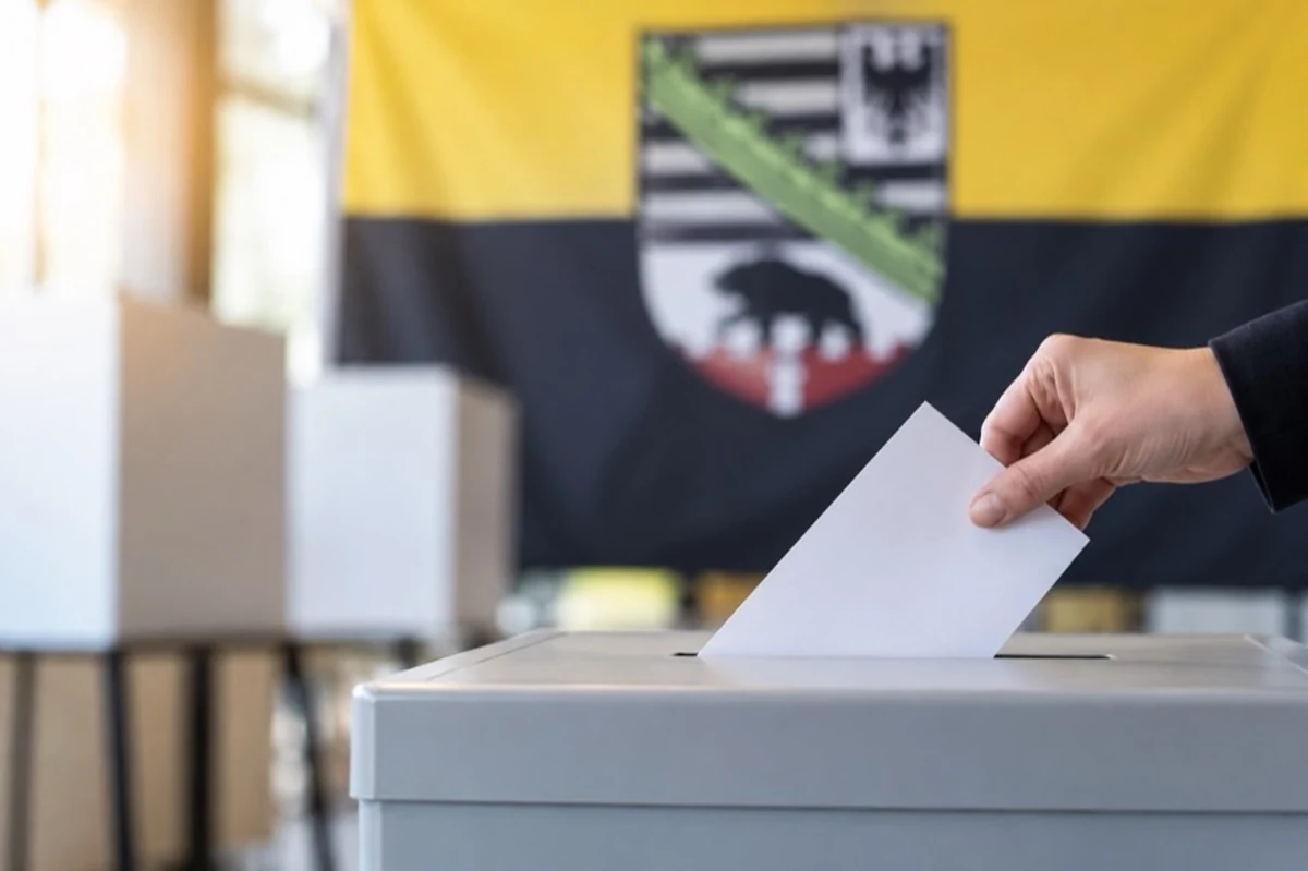 Wahlurne und Stimmzettel zur Landtagswahl Sachsen-Anhalt 2026 mit Bezug zur Harzregion